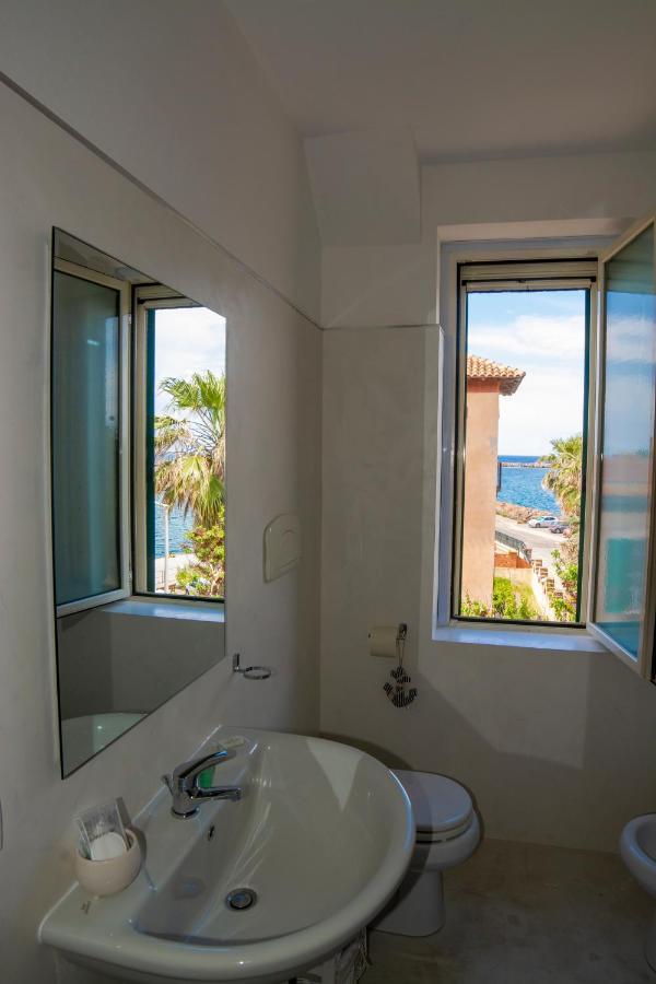 B&B Del Porto Bosa Marina Exterior photo